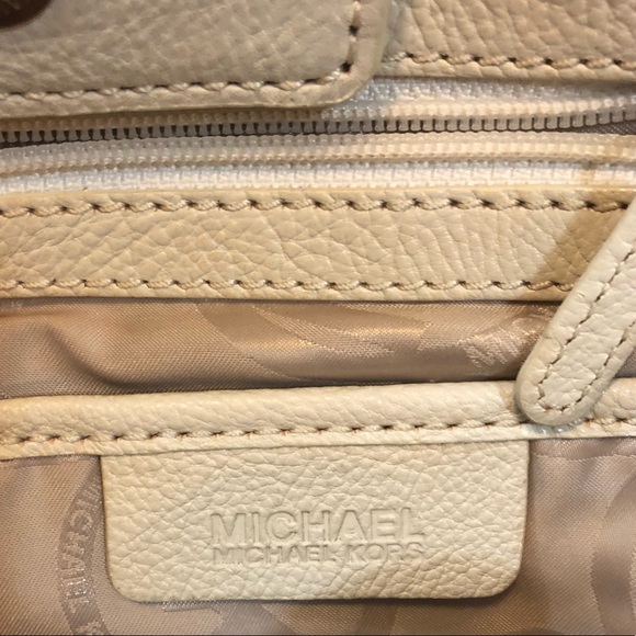 MICHAEL KORS SHOULDER BAG - Picture 6 of 8